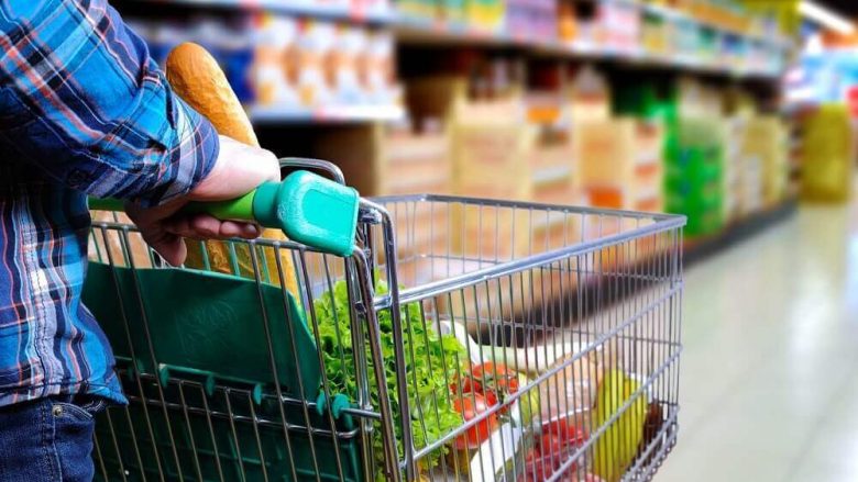 Foto nga burimi: Çmimet e shportës ushqimore, sa ndyshojnë çmimet sipas supermarketeve