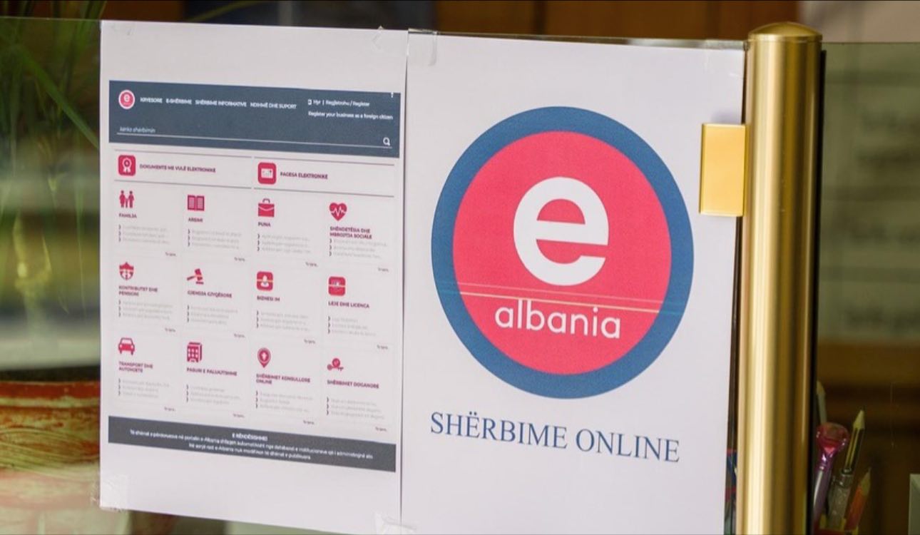 e Albania  shërbimet shtohen  por të moshuarit mbeten jashtë sportelit digjital