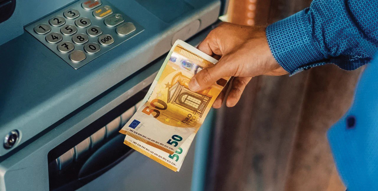 BSH vendos detyrime transparence për kursin e aplikuar në tërheqjet e parave nga ATM të