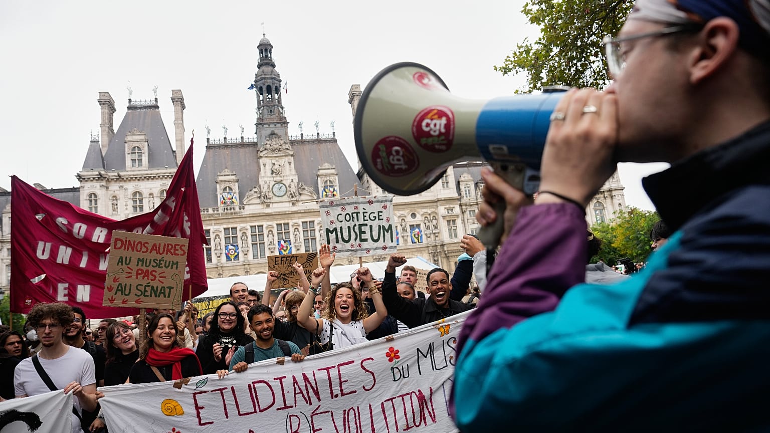 Foto nga burimi: Të rinjtë shqiptarë, të fundit në Europë për të ardhurat sipas fuqisë blerëse
