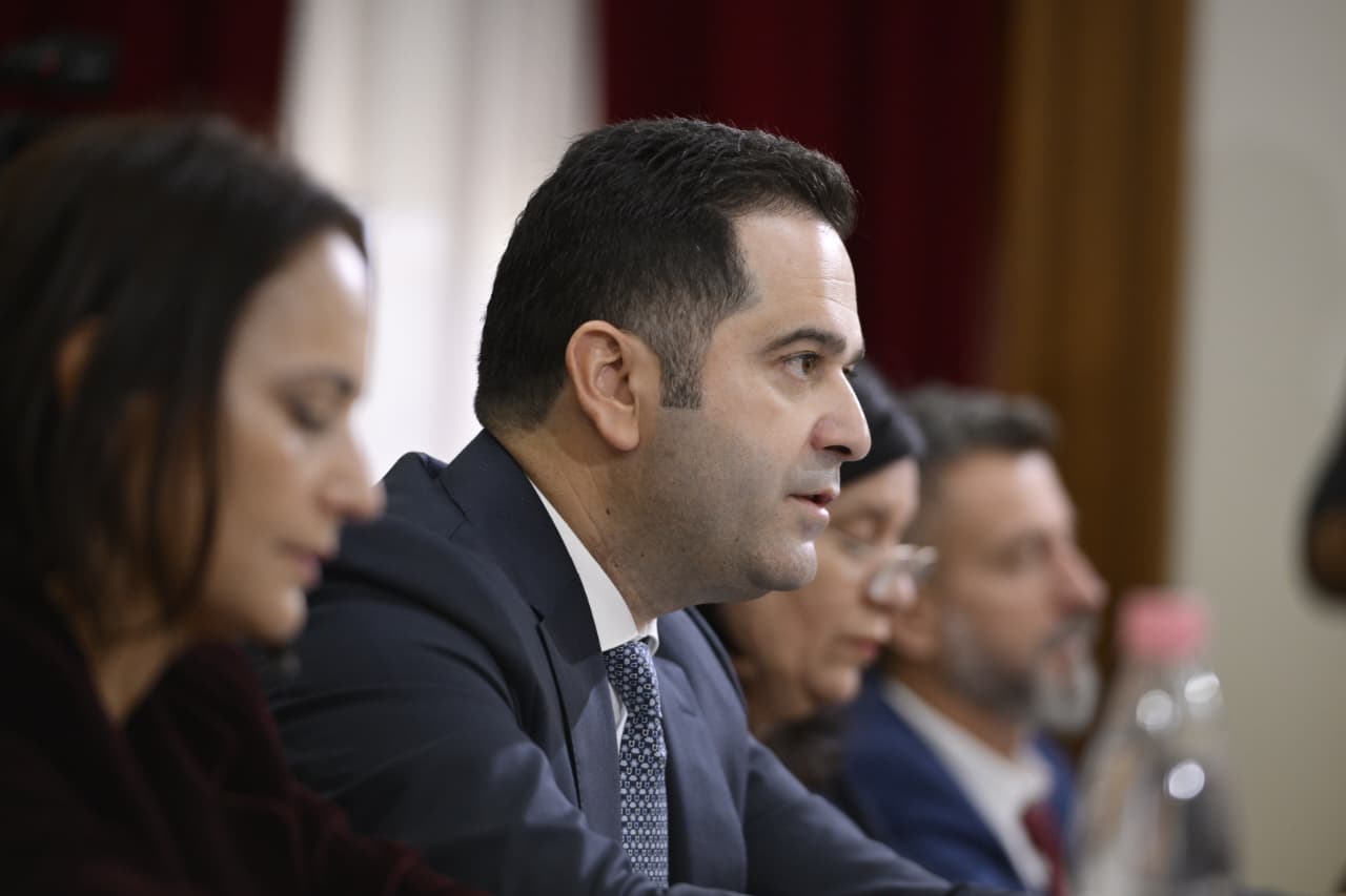 Foto nga burimi: Malaj në Kuvend për buxhetin 2027, më shumë shpenzime dhe taksa